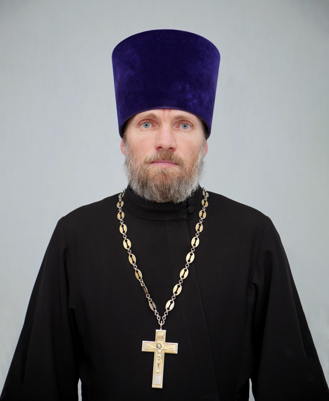 священник Евгений Перов